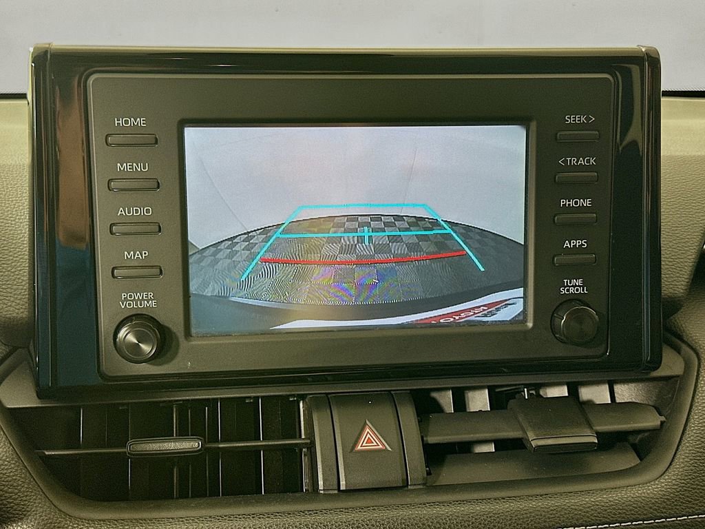 Used 2019 Toyota RAV4 LE FWD image 13