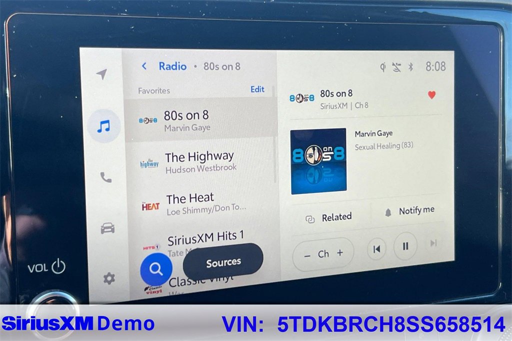 Certified 2025 Toyota Highlander XLE image 30