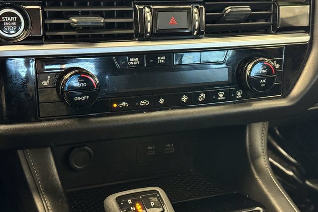 Used 2024 Nissan Pathfinder SV AWD/4WD image 24