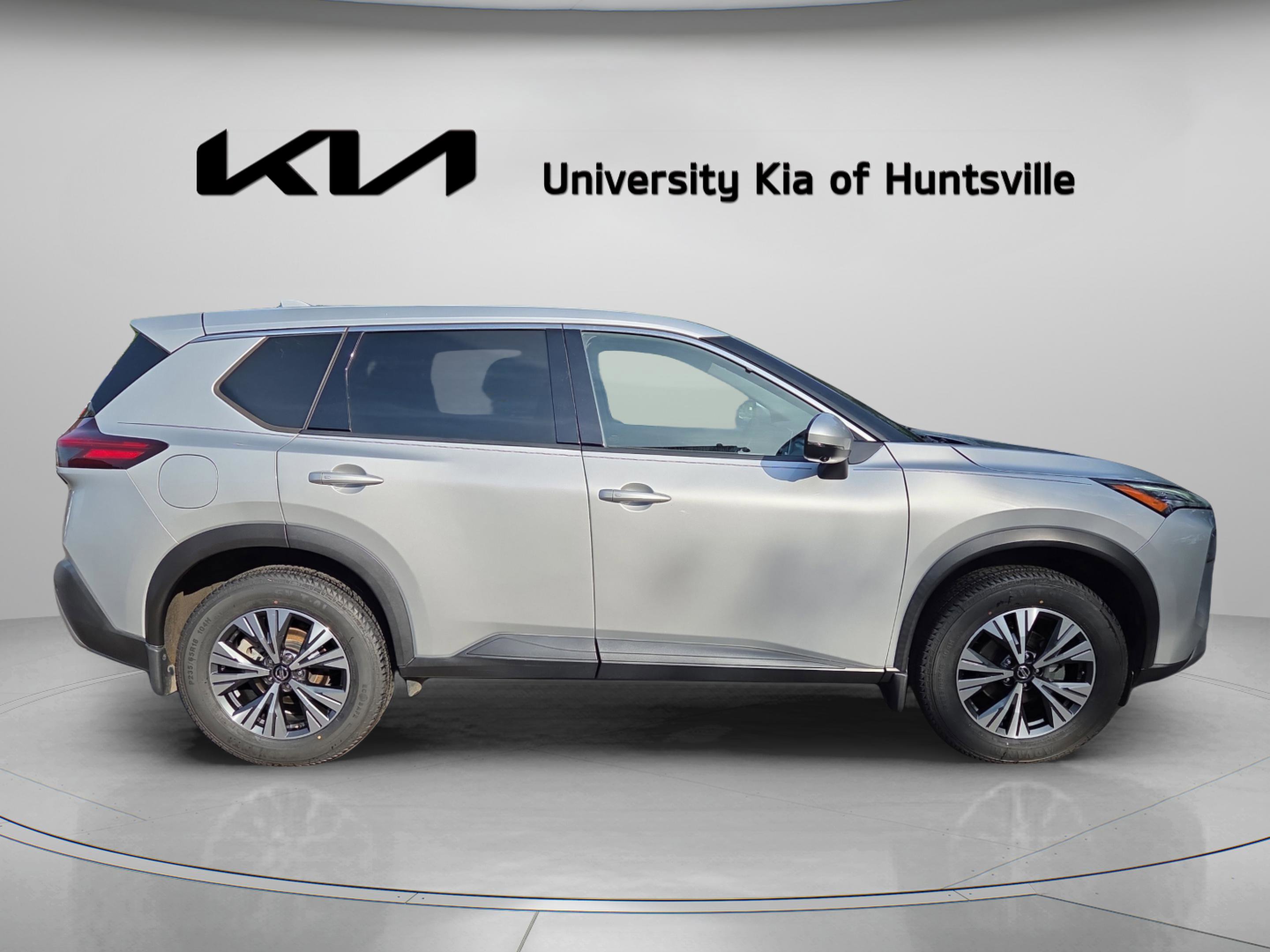 Used 2021 Nissan Rogue SV FWD image 8