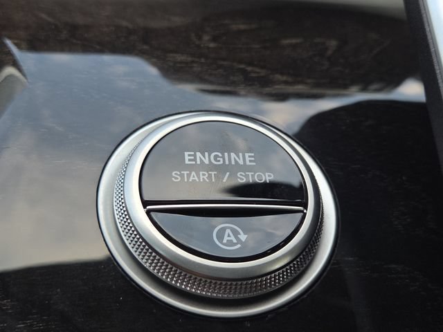New 2026 Mercedes-Benz C 300 4MATIC Sedan image 11