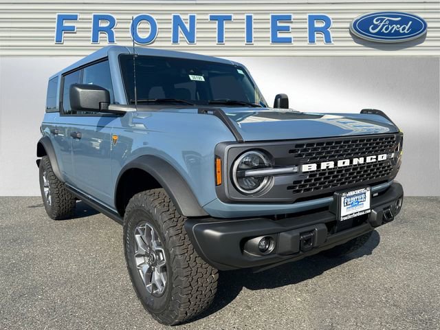New 2025 Ford Bronco Badlands image 1