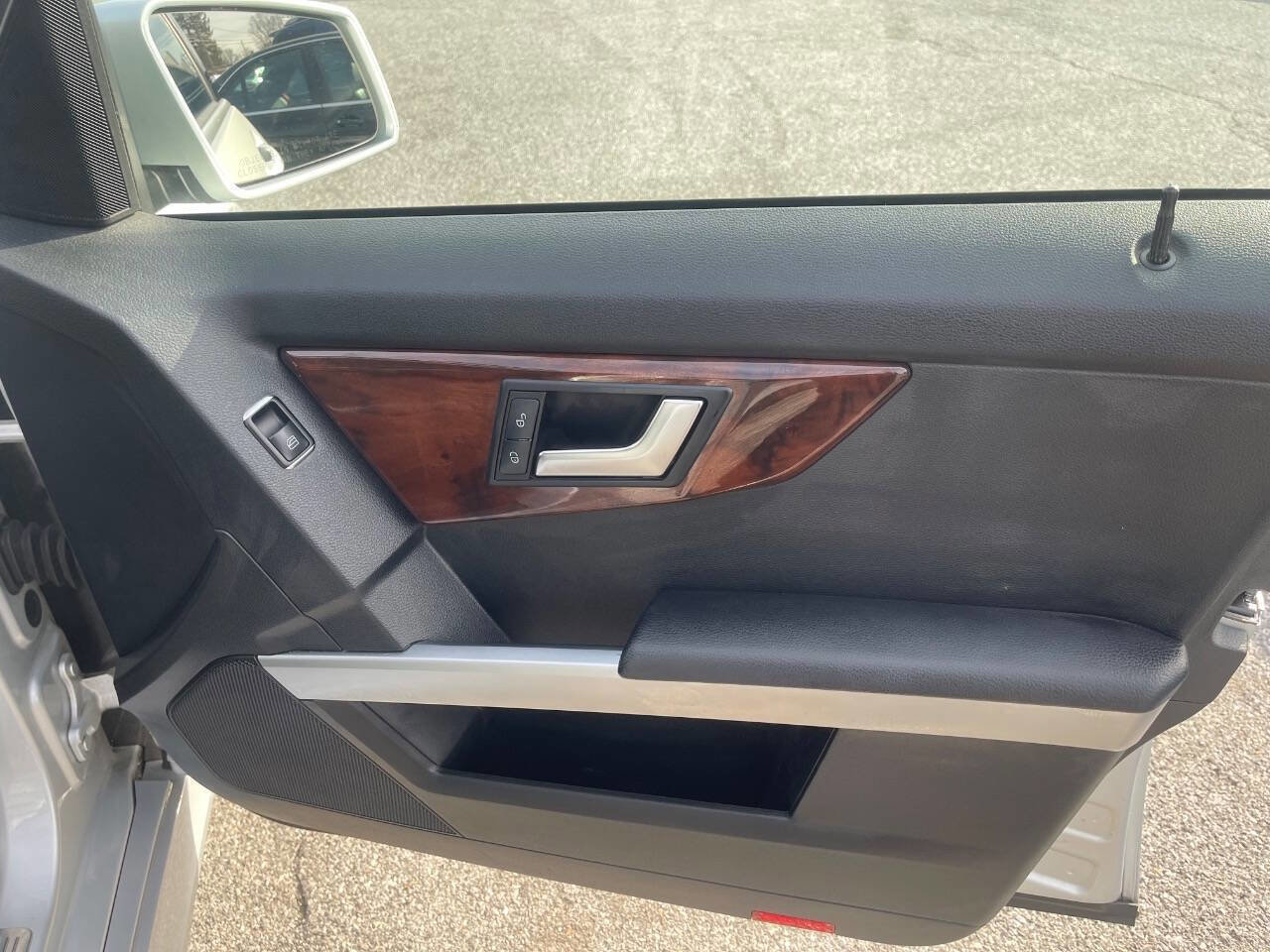 Used 2012 Mercedes-Benz GLK 350 4MATIC image 33