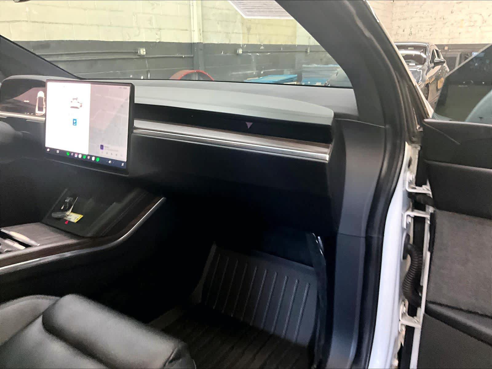 Used 2022 Tesla Model X AWD/4WD image 17
