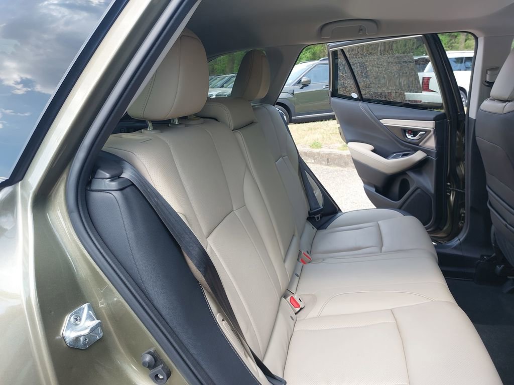 Used 2024 Subaru Outback Limited AWD/4WD image 12