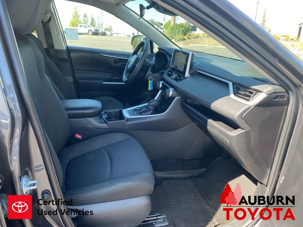 Certified 2024 Toyota RAV4 LE AWD/4WD image 15