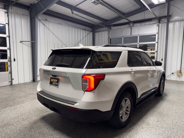Used 2021 Ford Explorer XLT w/ Class III Trailer Tow Package AWD/4WD image 16