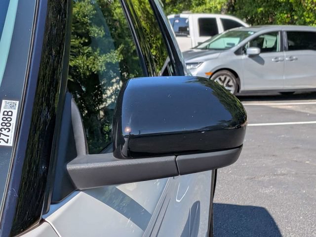 Used 2022 Ford Explorer XLT w/ Equipment Group 202A RWD image 13