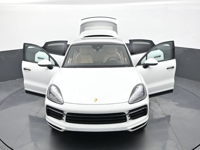 Certified 2021 Porsche Cayenne Coupe AWD/4WD image 32