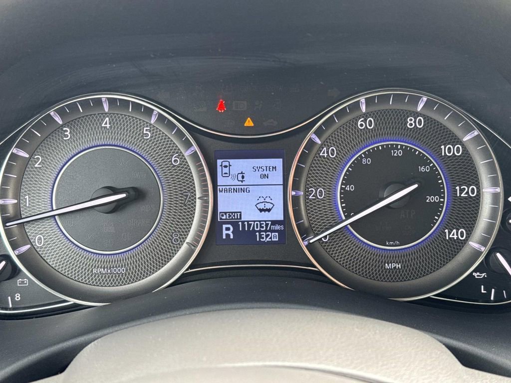 Used 2017 INFINITI QX80 2WD w/ Deluxe Technology Package image 29
