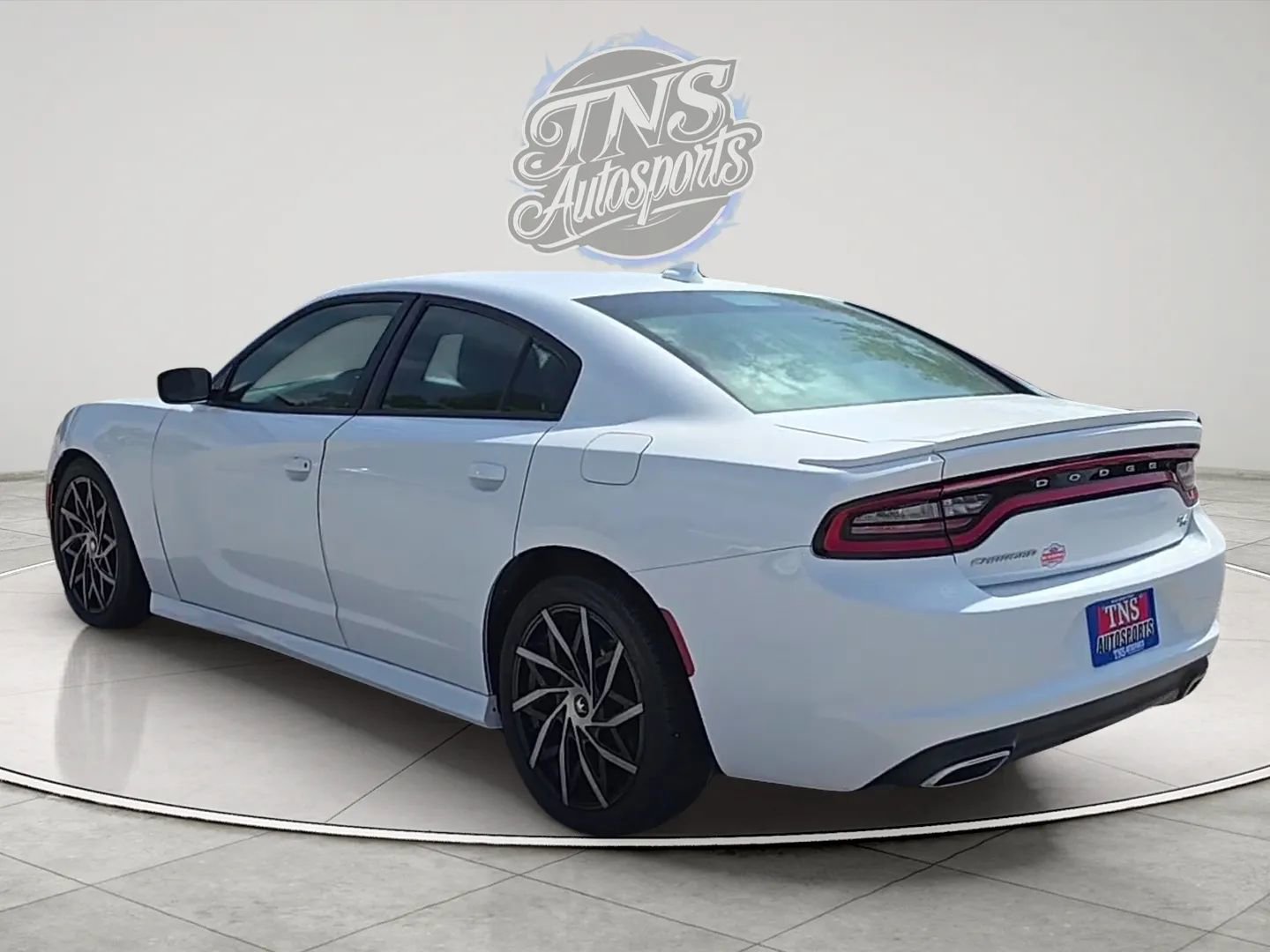Used 2016 Dodge Charger R/T RWD image 7