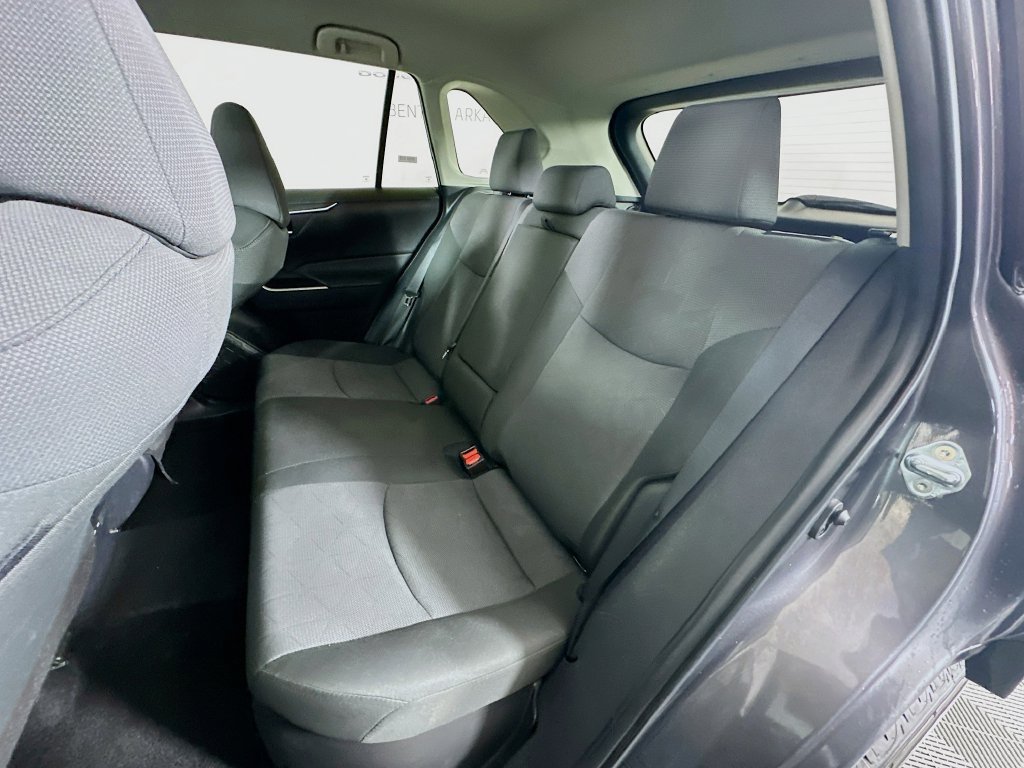 Used 2025 Toyota RAV4 XLE AWD/4WD image 18