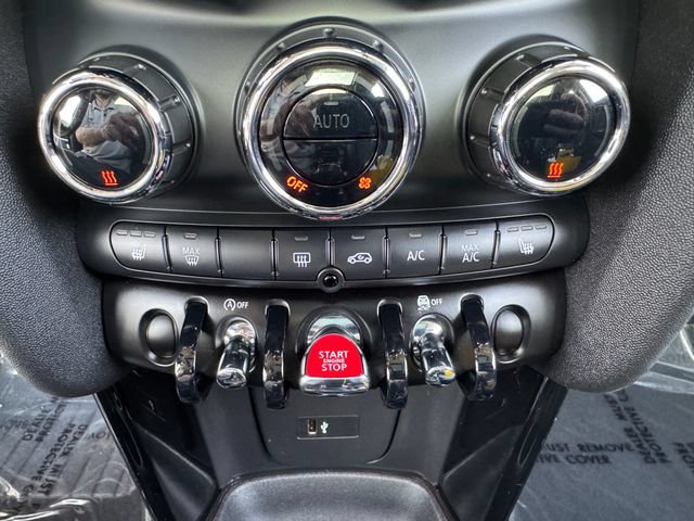 Used 2021 MINI Cooper 4-Door Hardtop FWD image 26
