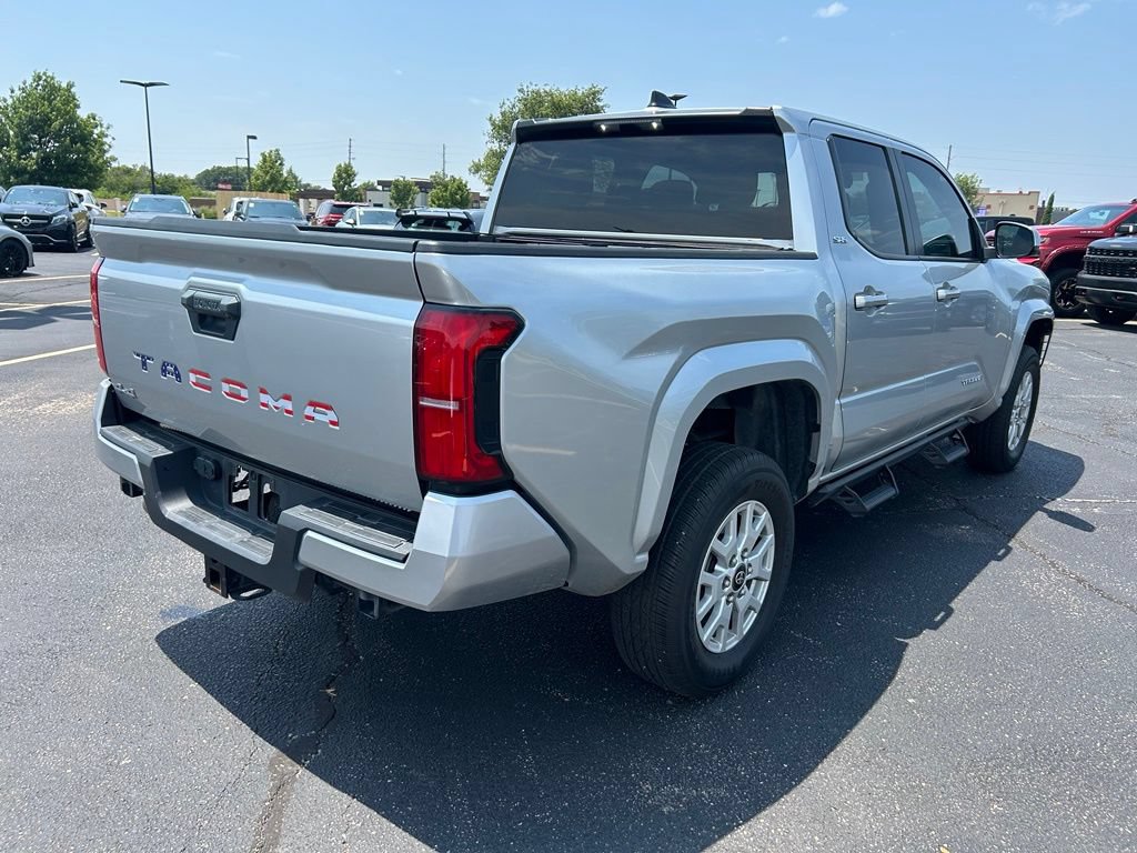 Used 2024 Toyota Tacoma SR5 AWD/4WD image 9