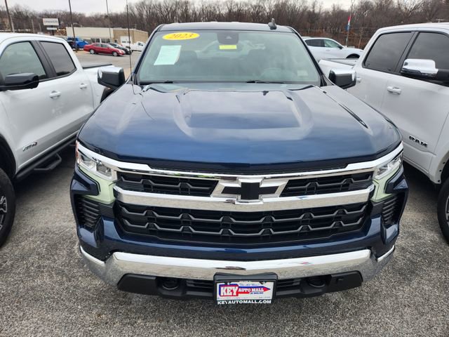 Used 2023 Chevrolet Silverado 1500 LT w/ Protection Package image 2