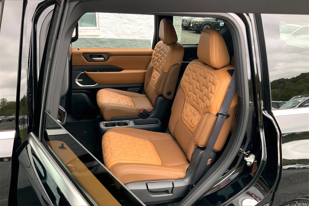New 2026 Nissan Armada Platinum Reserve image 10
