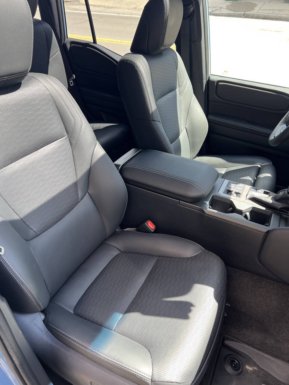 Used 2025 Toyota Land Cruiser w/ Premium Package AWD/4WD image 9