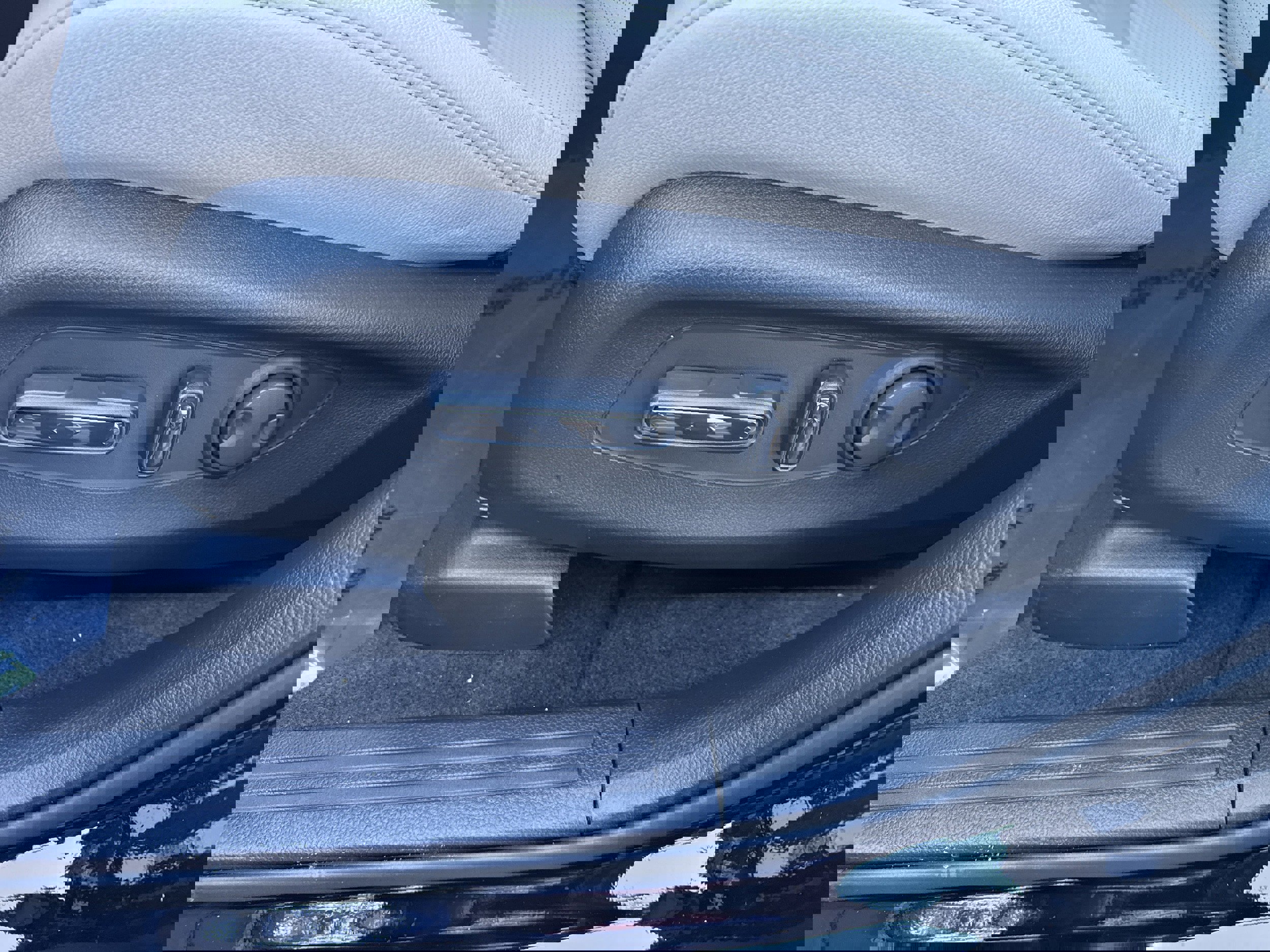 New 2026 Honda CR-V EX-L image 6