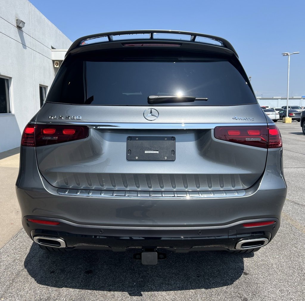 New 2026 Mercedes-Benz GLS 580 4MATIC image 6