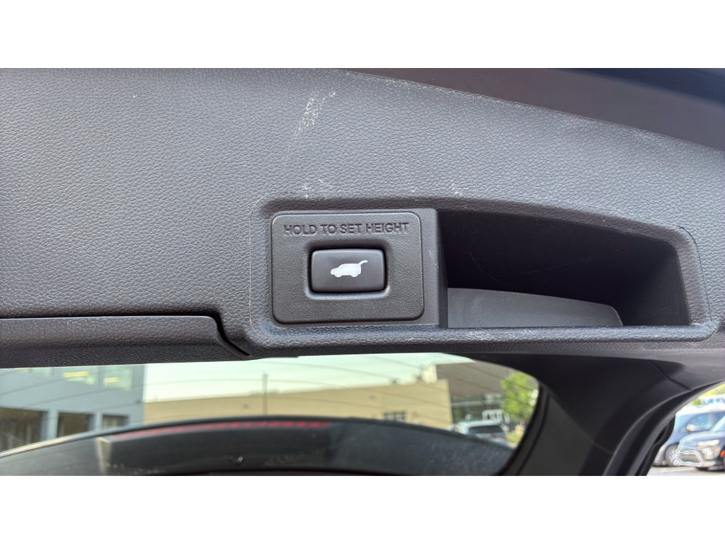 Used 2024 Acura RDX SH-AWD image 10