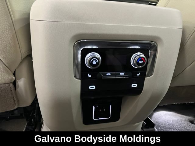 Used 2023 GMC Yukon XL Denali w/ Max Trailering Package AWD/4WD image 19
