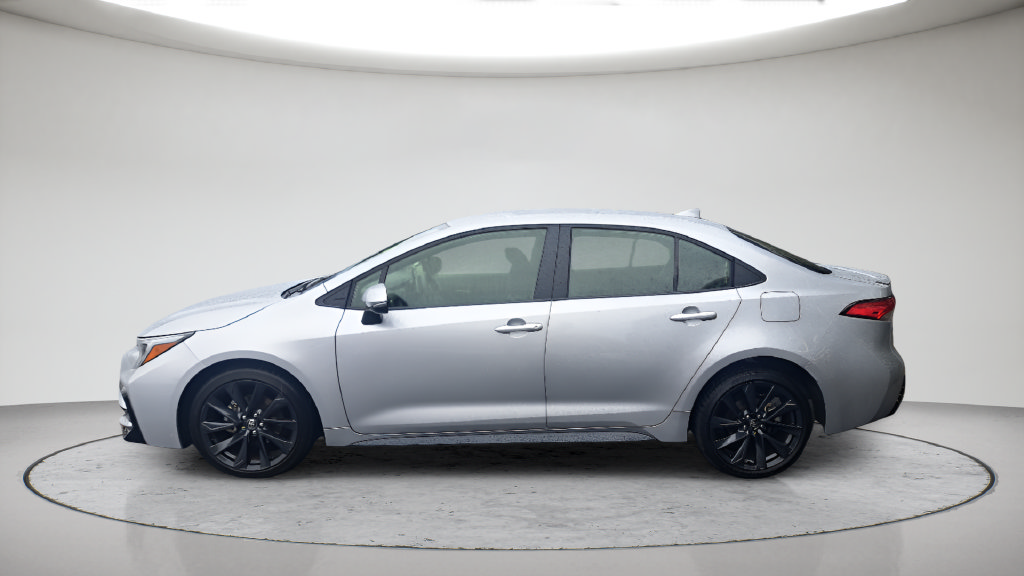 Used 2026 Toyota Corolla SE w/ SE Package FWD image 8