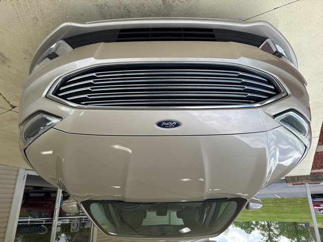 Used 2017 Ford Fusion SE w/ Fusion SE Technology Package FWD image 11