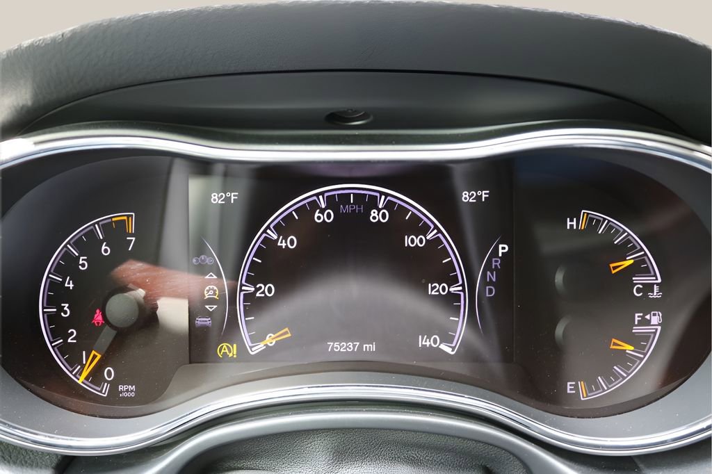 Used 2019 Jeep Grand Cherokee Limited AWD/4WD image 30