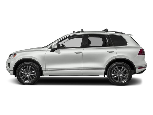 Used 2017 Volkswagen Touareg Executive AWD/4WD image 3