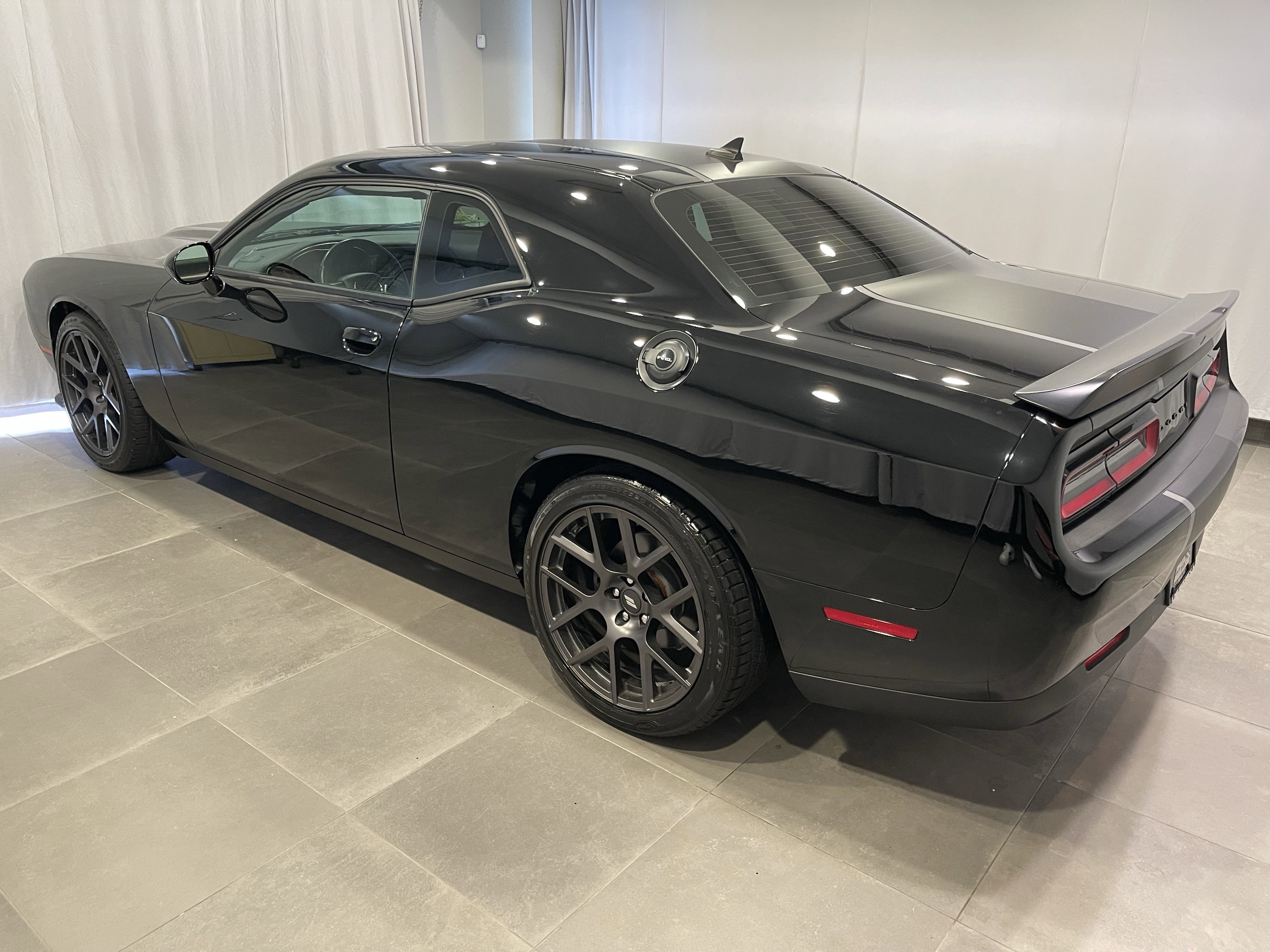 Used 2019 Dodge Challenger R/T w/ Stars & Stripes Edition RWD image 4
