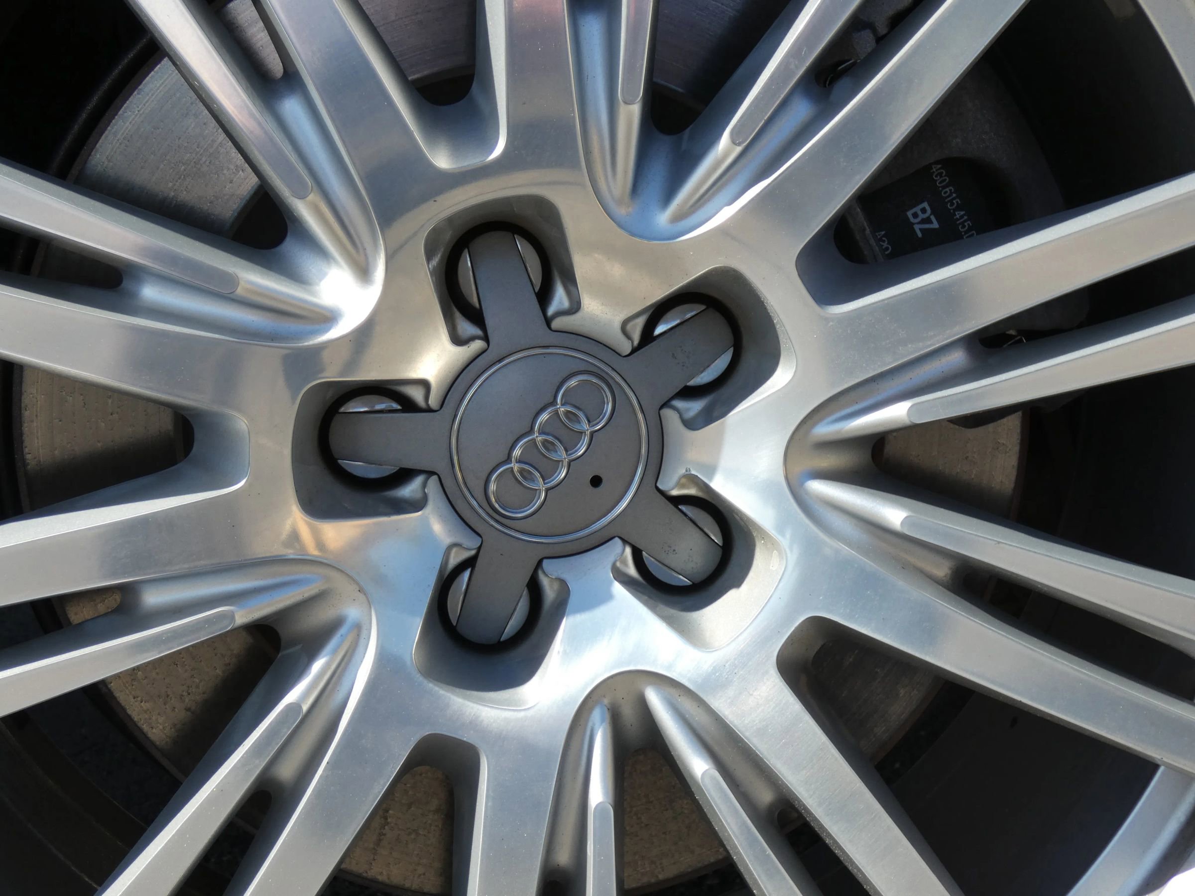 Used 2015 Audi A8 L 4.0T image 23