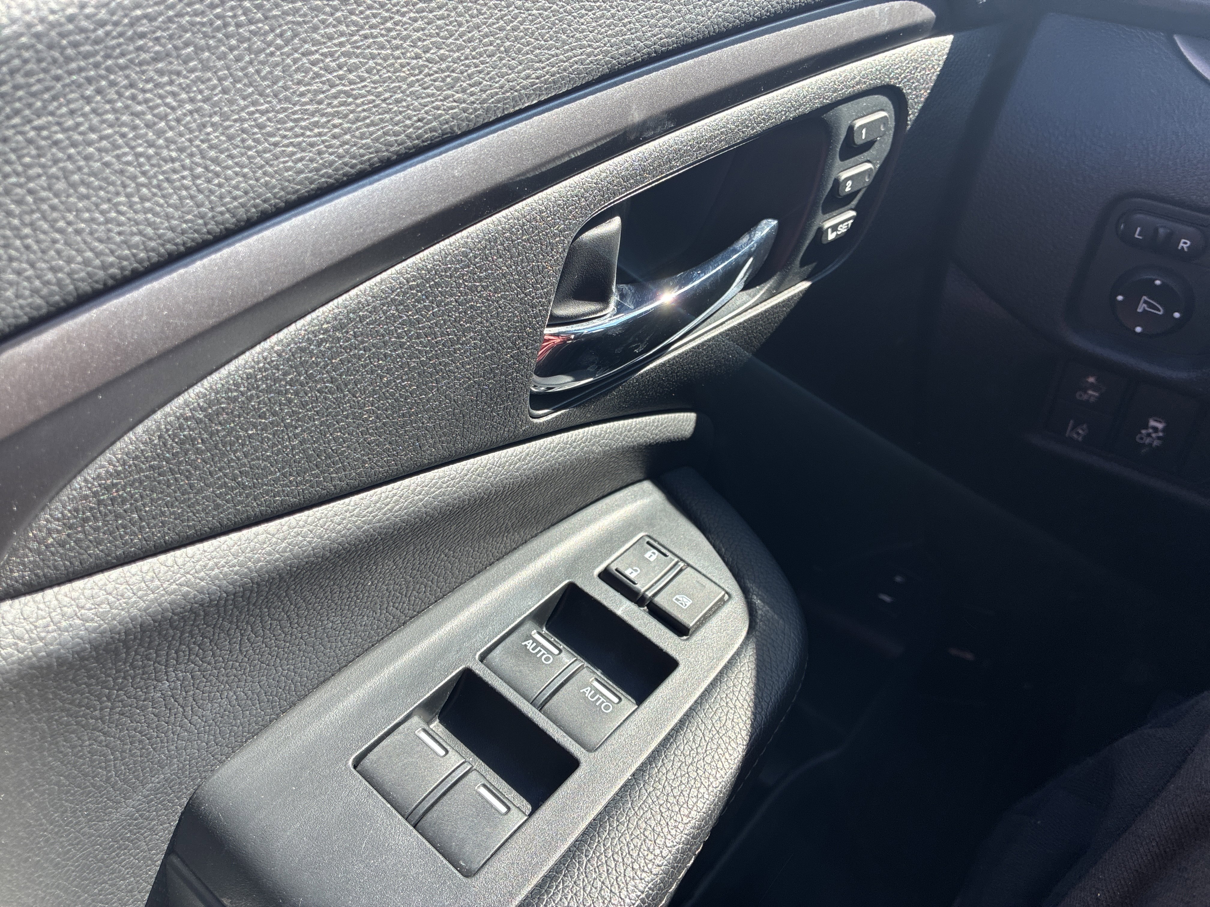 Used 2021 Honda Passport EX-L image 25