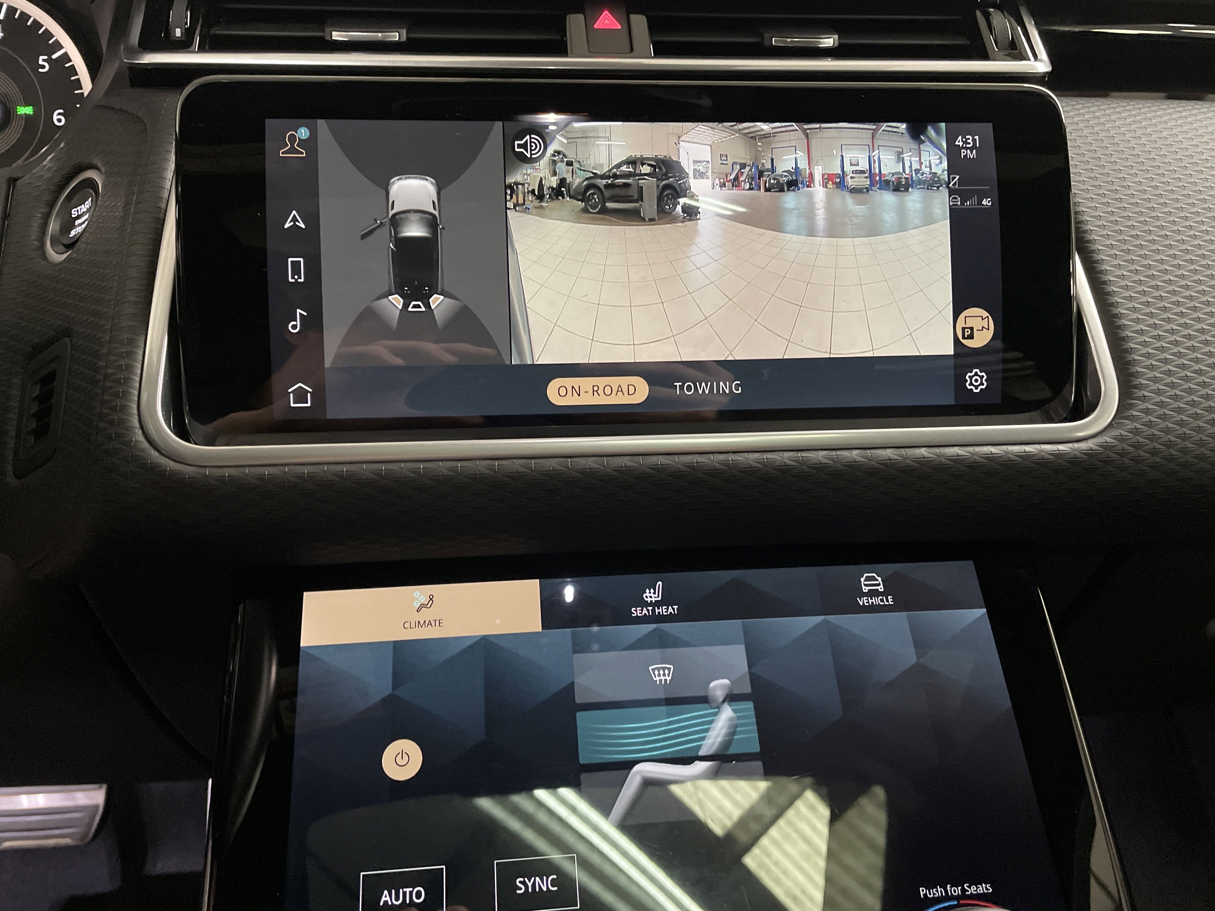 Used 2022 Land Rover Range Rover Velar R-Dynamic S image 16