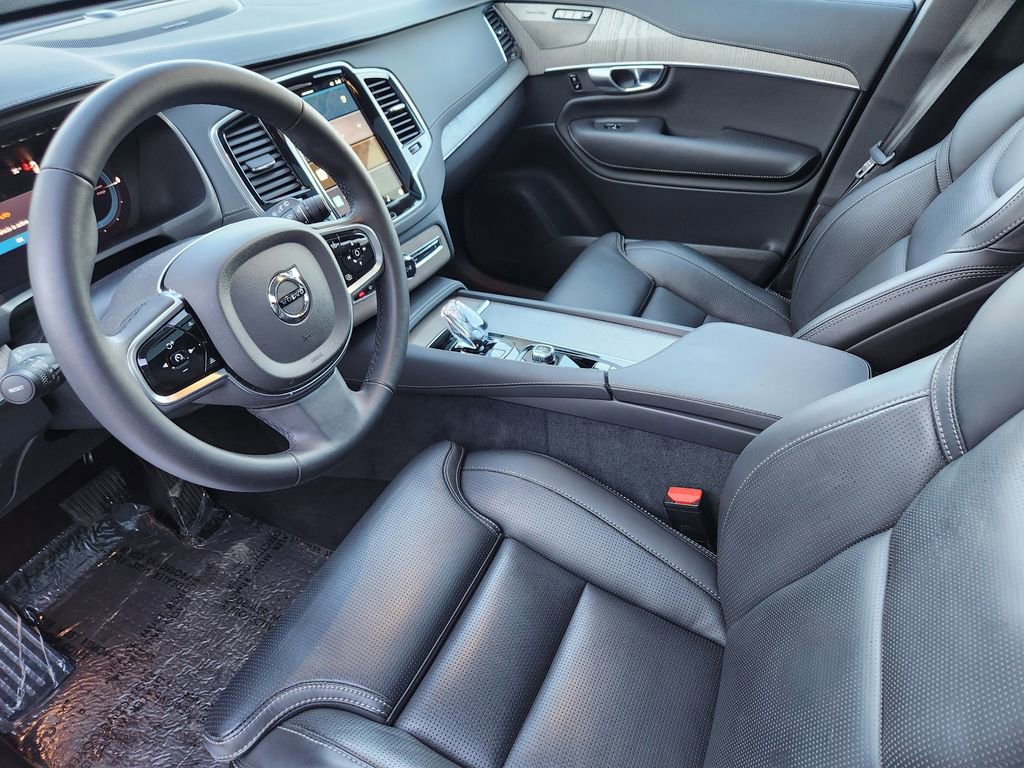 New 2025 Volvo XC90 T8 Ultra w/ Protection Package Premier image 7