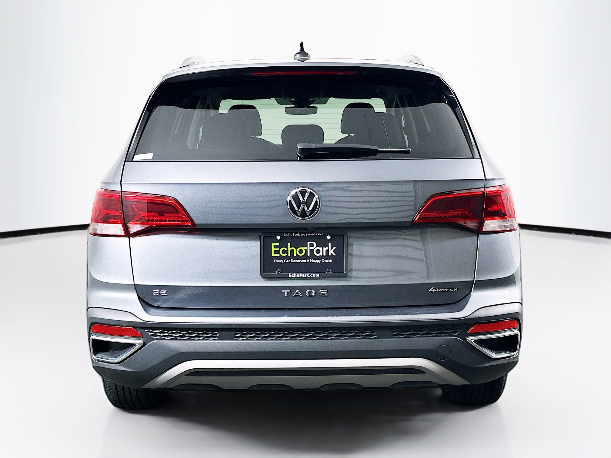 Used 2024 Volkswagen Taos SE image 7