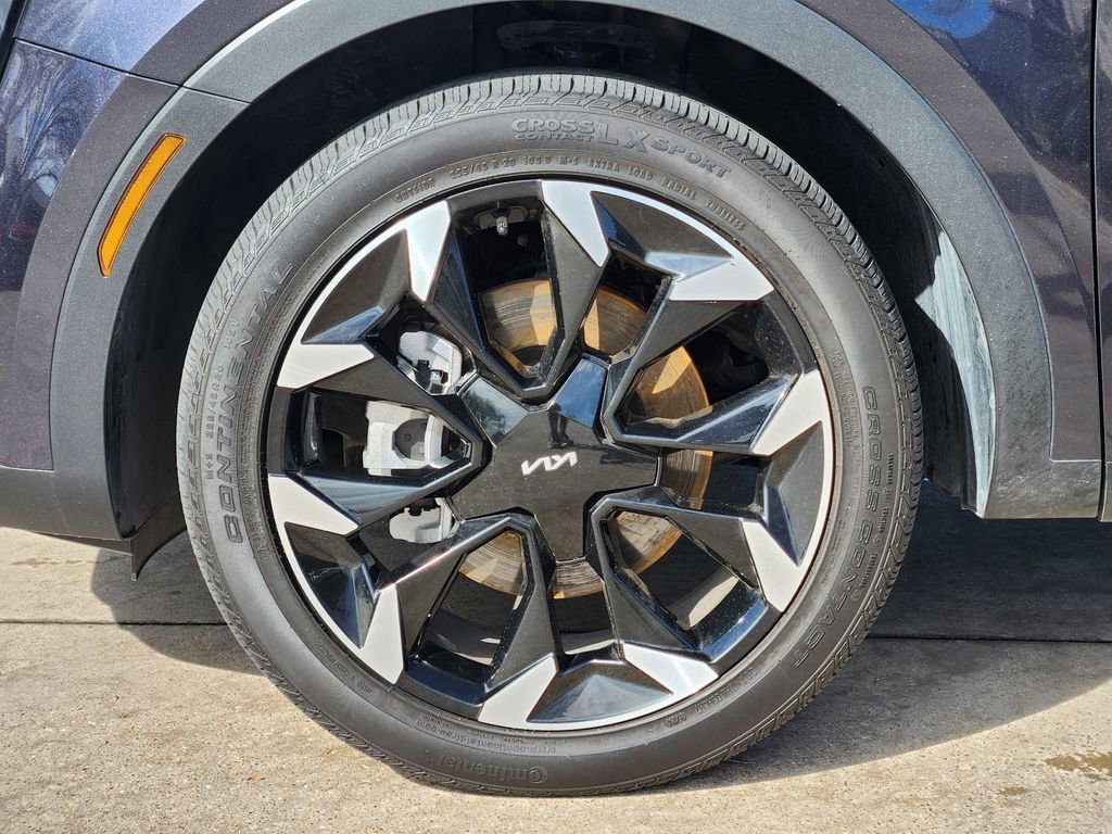 Certified 2025 Kia Sorento EX image 16