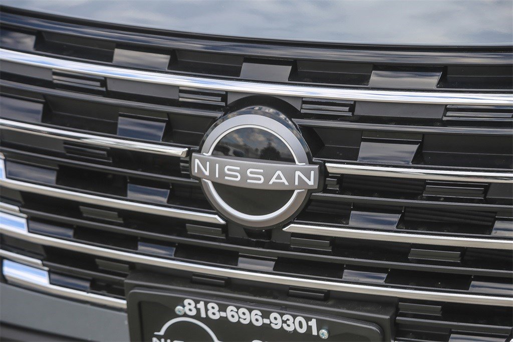 New 2026 Nissan Rogue SV image 5
