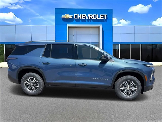 New 2026 Chevrolet Traverse LT w/ LPO, Floor Liner Package image 2