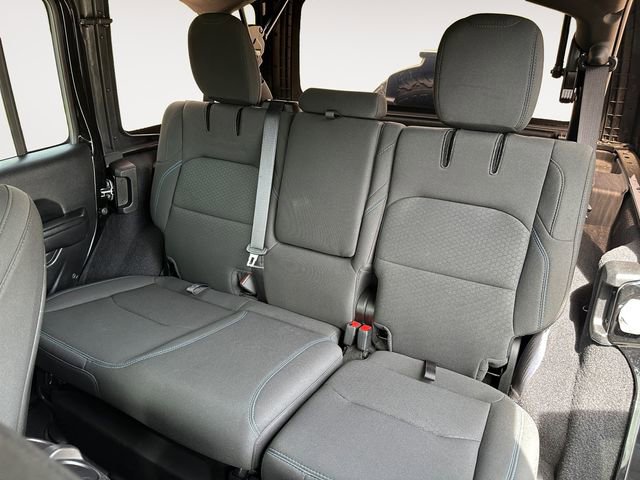 Used 2021 Jeep Wrangler Unlimited Rubicon 4xe w/ Cold Weather Group AWD/4WD image 13