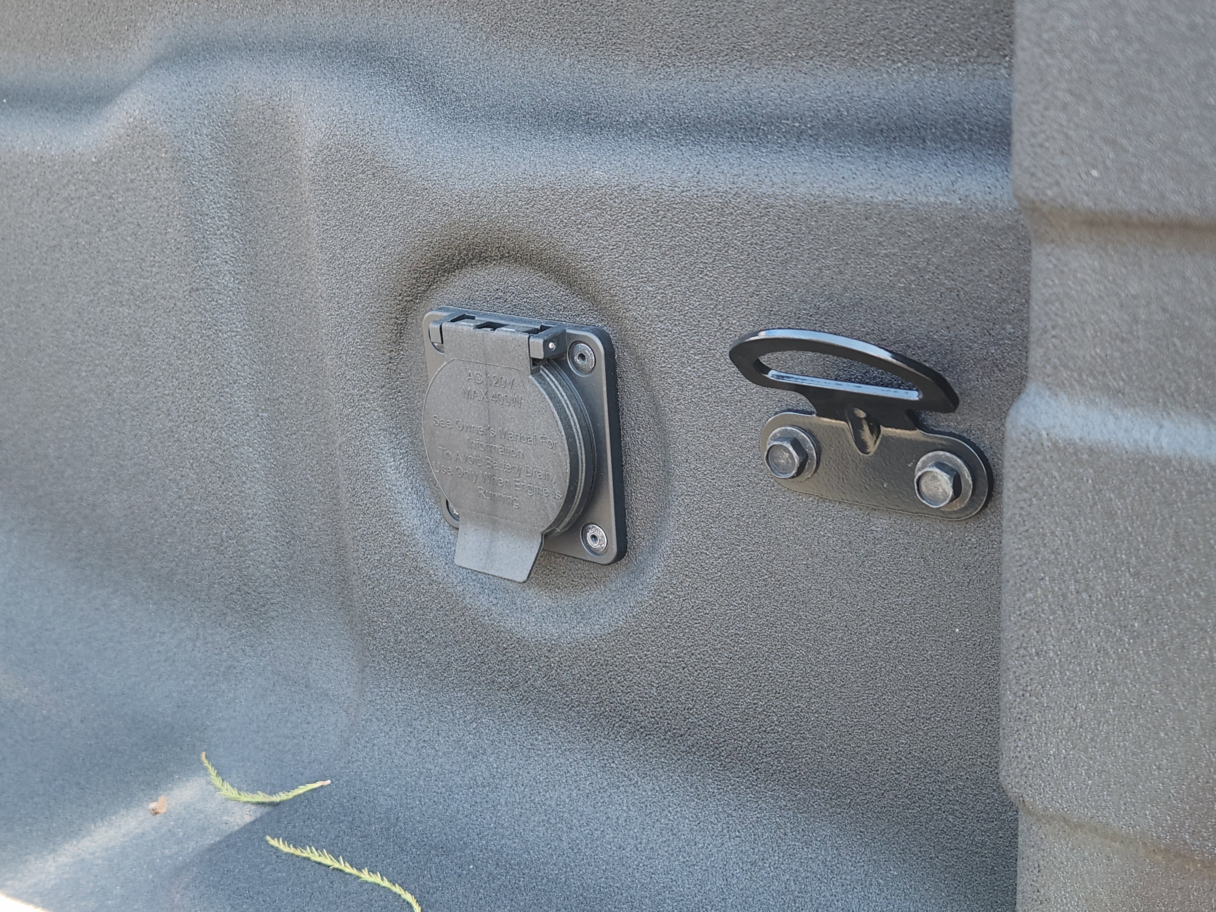 Used 2024 Nissan Frontier SV w/ SV Convenience Package image 40