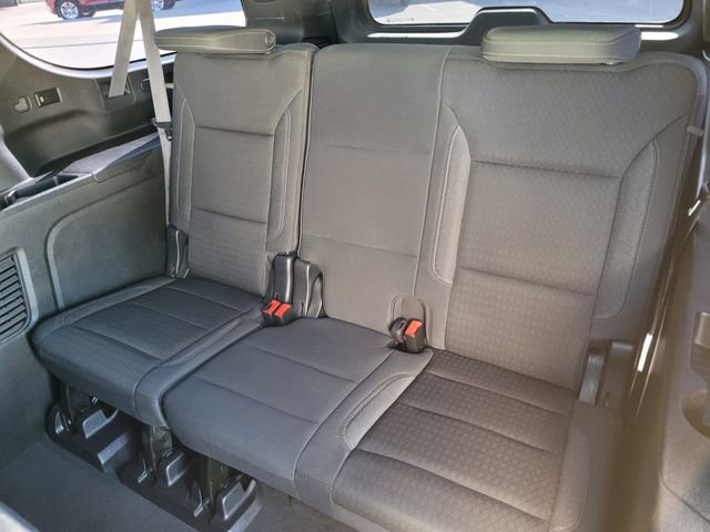 Used 2021 Chevrolet Suburban LS w/ Driver Alert Package image 24