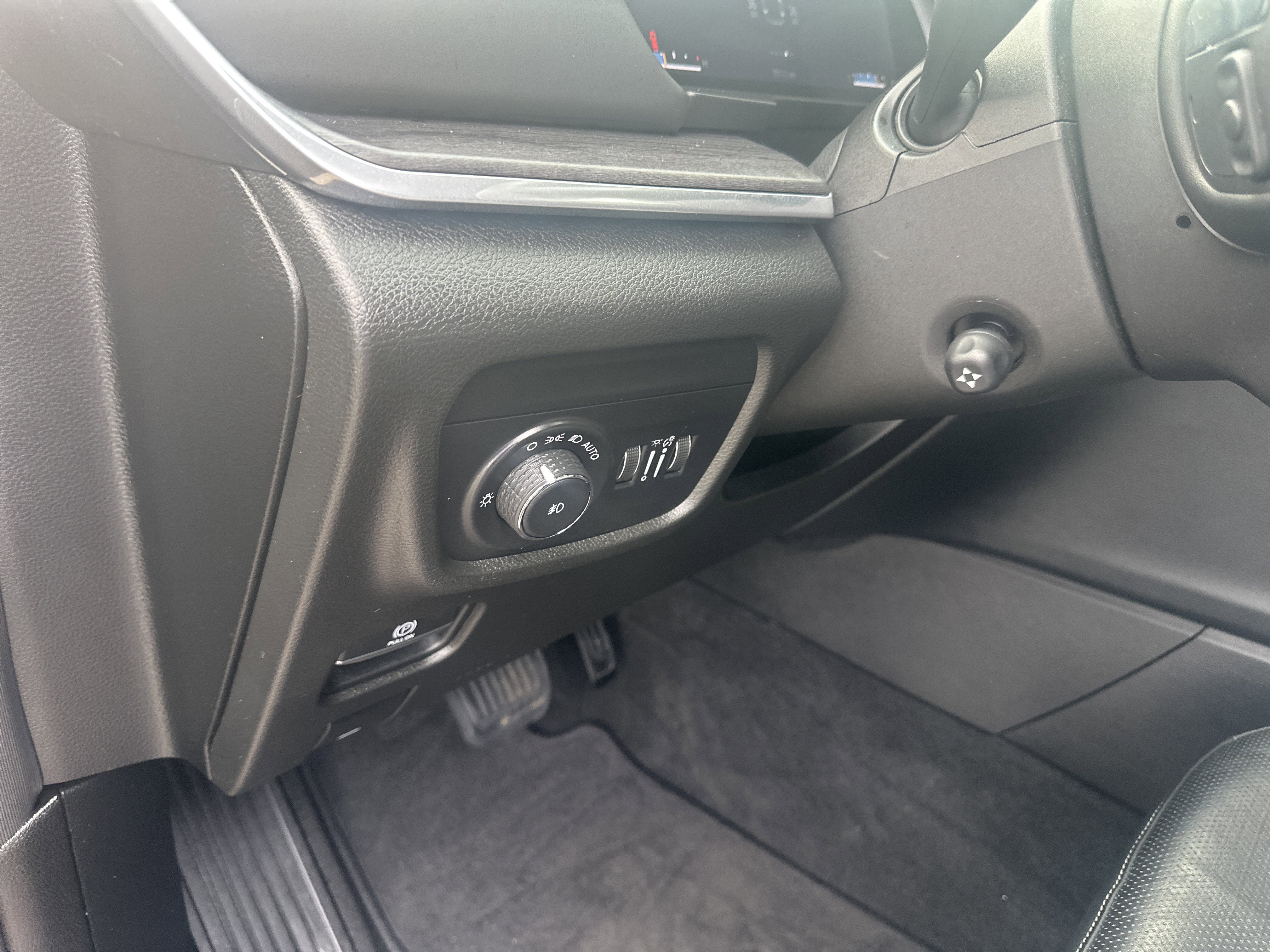 Used 2022 Jeep Grand Cherokee L Overland image 34