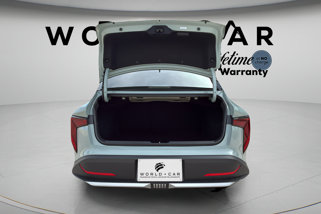 New 2026 Kia K4 FWD image 9