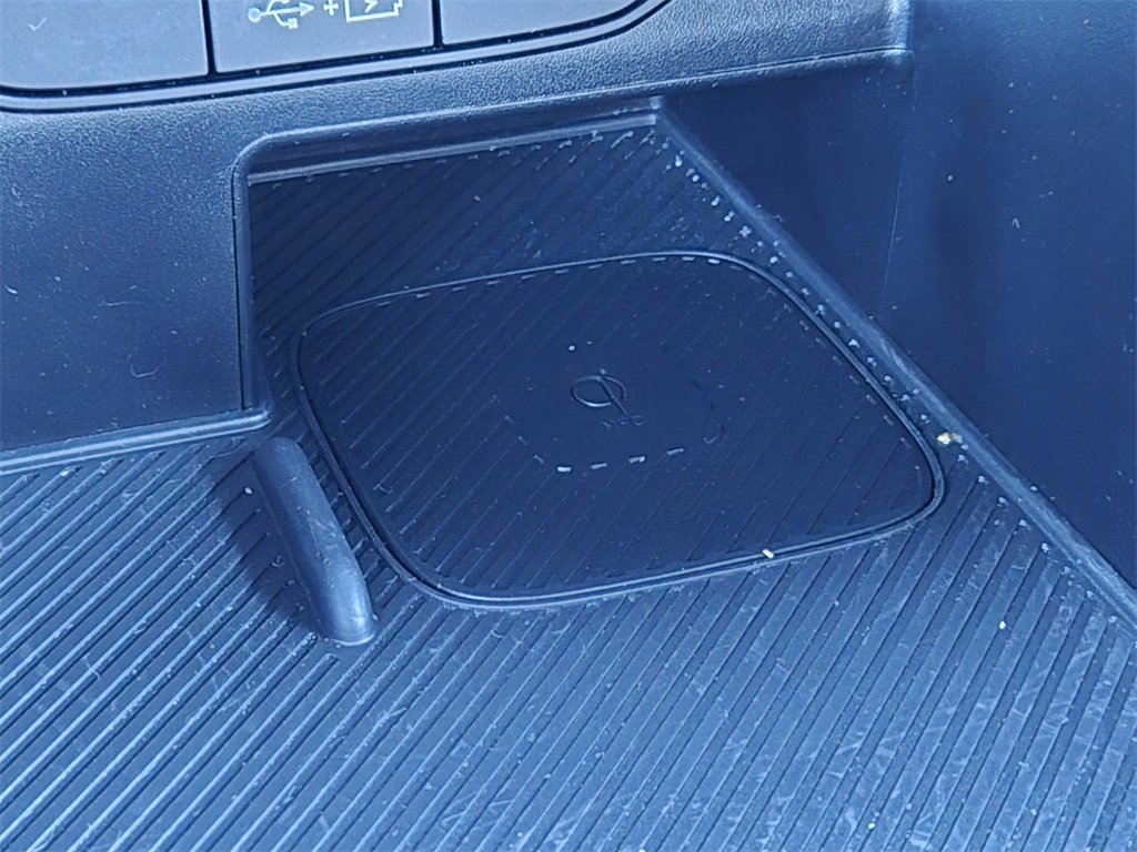 Used 2025 Kia Sorento SX Prestige image 22