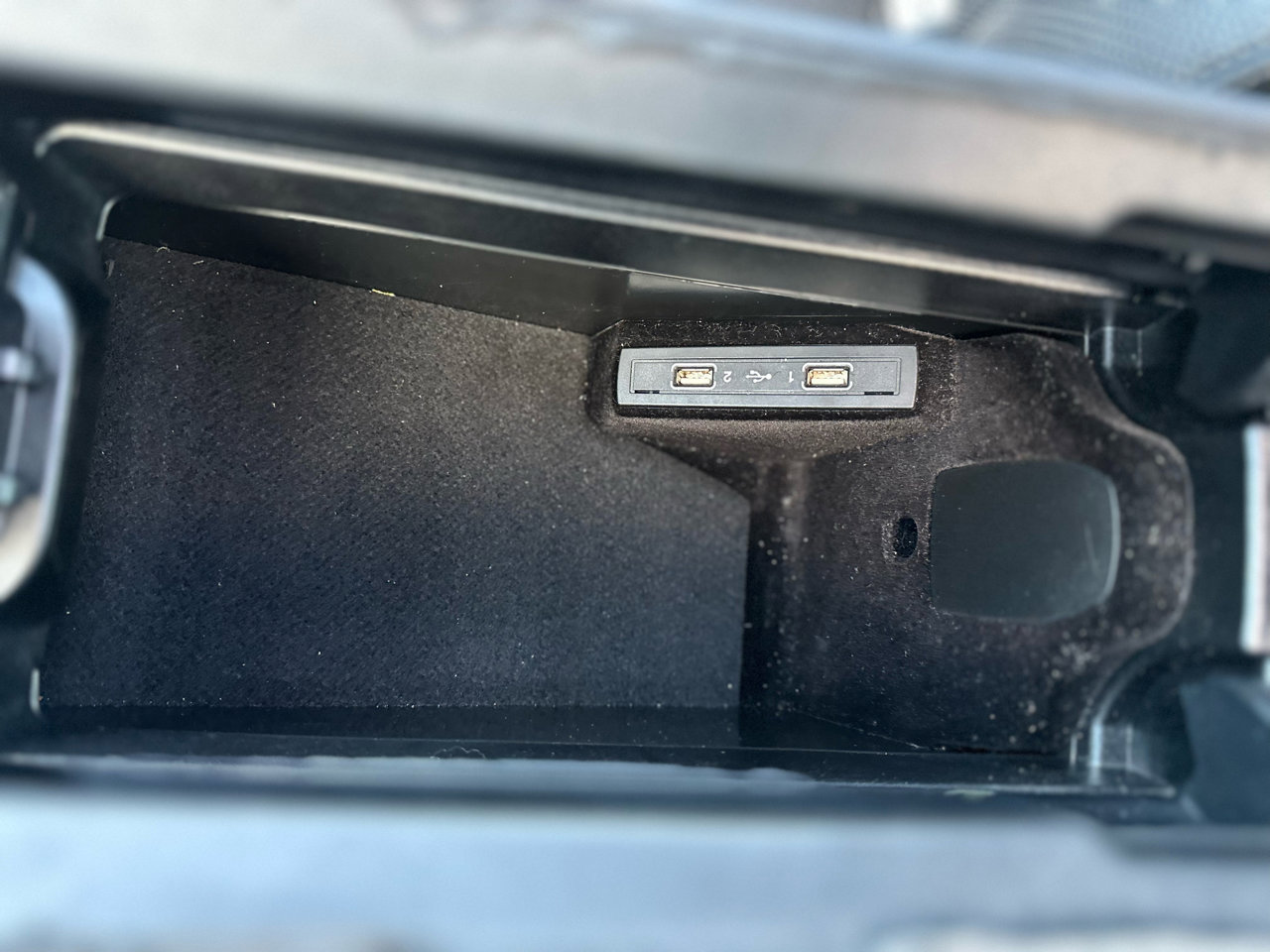 Used 2016 Mercedes-Benz E 400 Sedan image 45