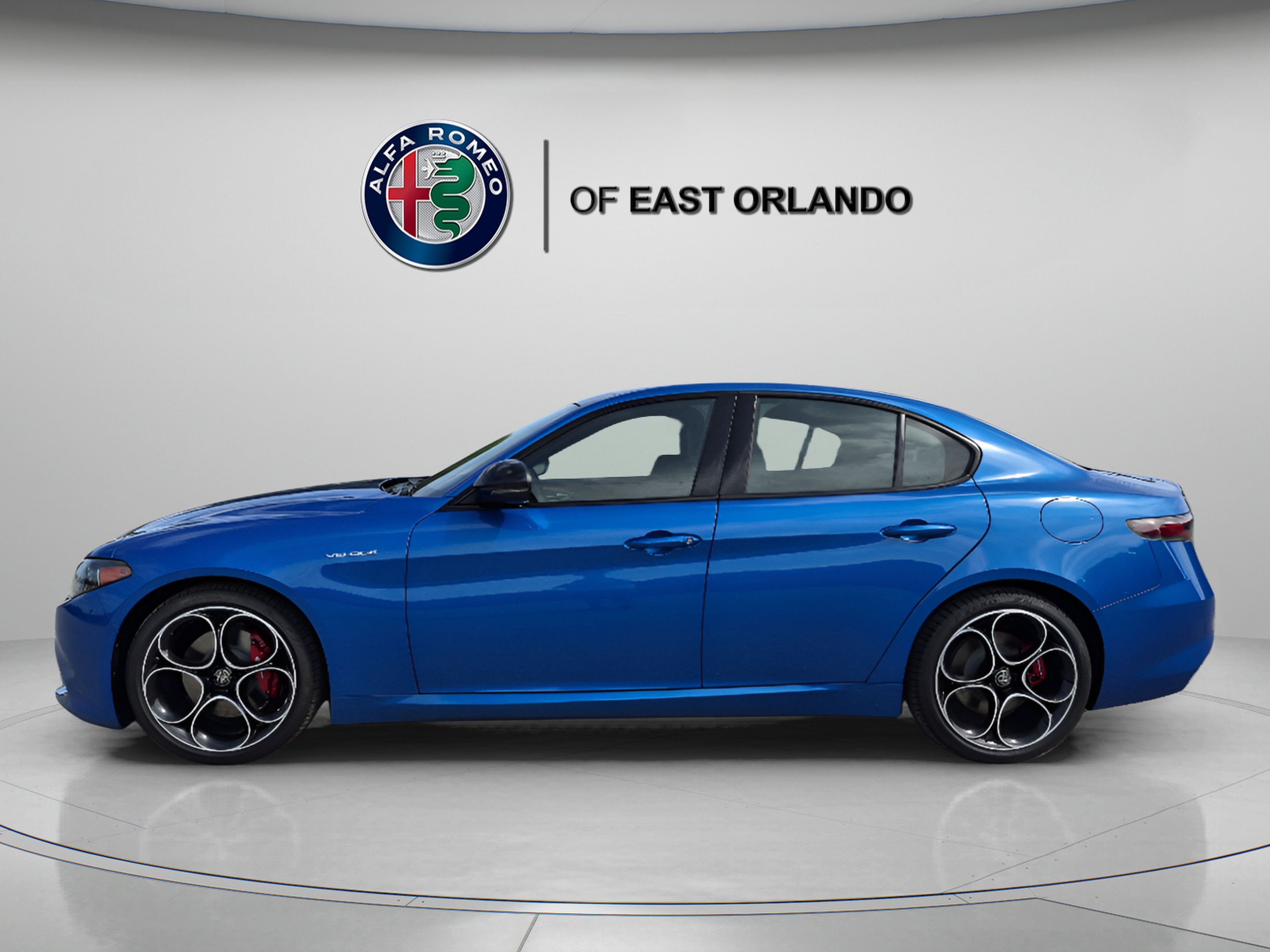 New 2026 Alfa Romeo Giulia w/ Driving Assist Package RWD image 3