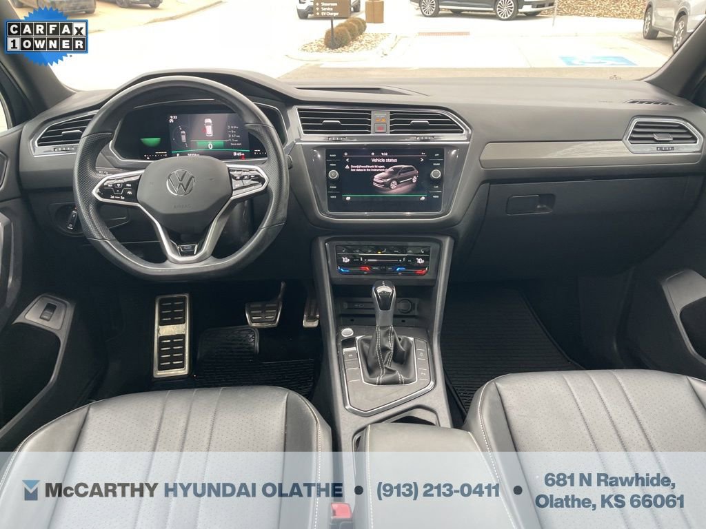 Used 2022 Volkswagen Tiguan SE R-Line image 3
