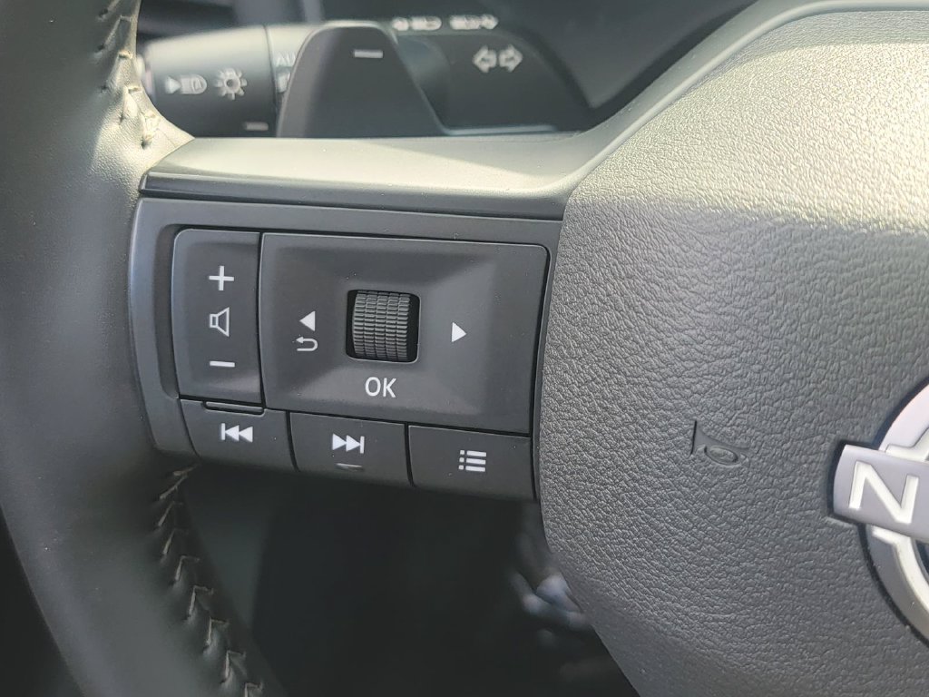 Used 2026 Nissan Rogue SV AWD/4WD image 23