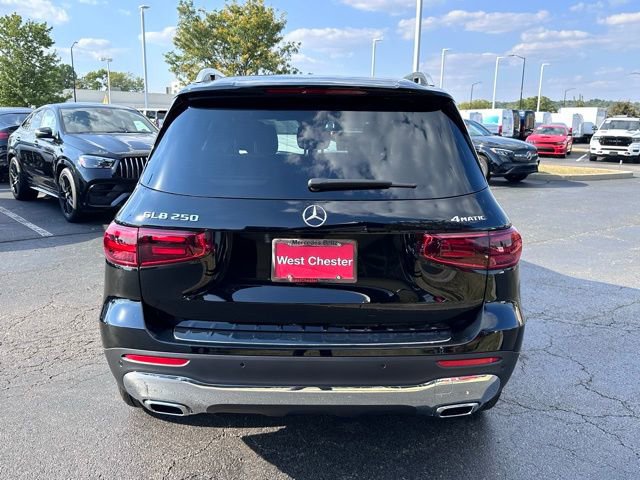 New 2026 Mercedes-Benz GLB 250 4MATIC image 9