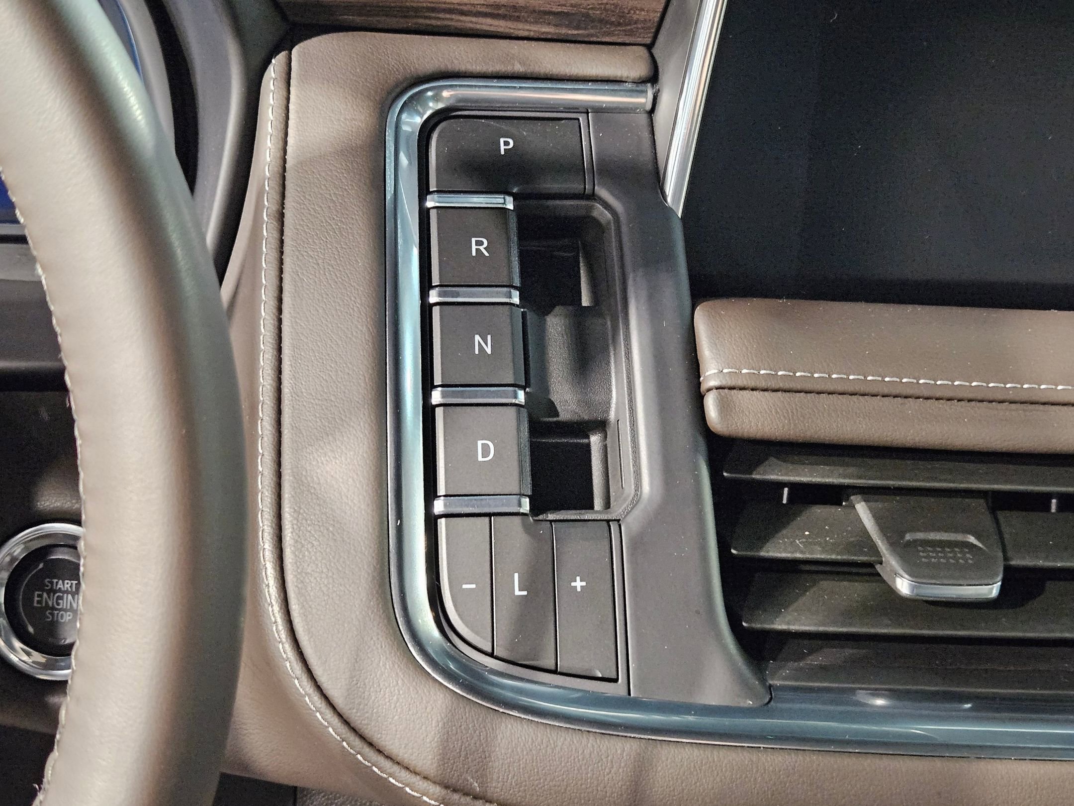 Used 2023 Chevrolet Tahoe LT w/ Luxury Package image 34